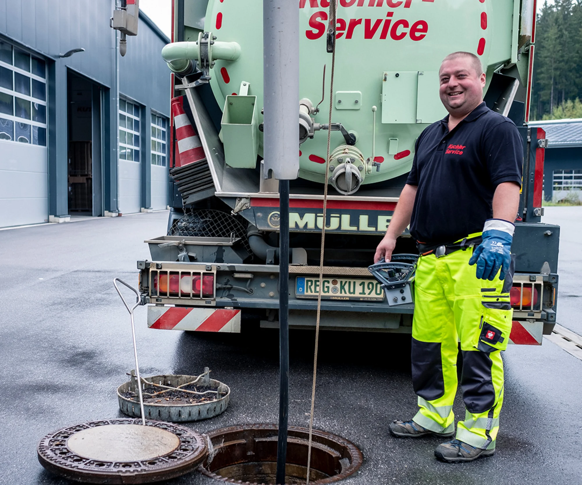 Saugbagger Würzburg im Einsatz auf Baustelle